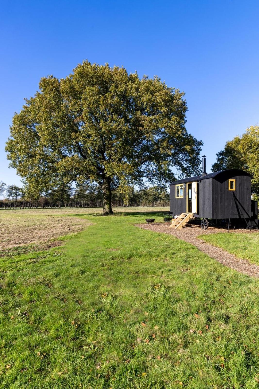 Campo de lujo 'bramley' Hut On Private Farm *